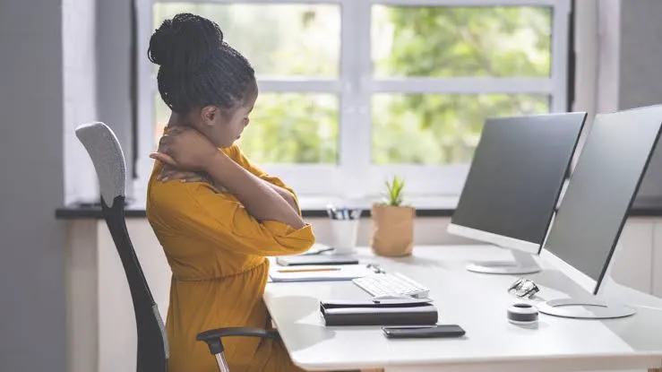 Minimal workspace with ergonomic seating arrangement